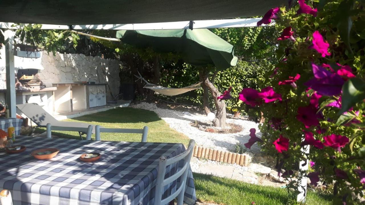 Nonna Dora Bed & Breakfast Muros Dış mekan fotoğraf